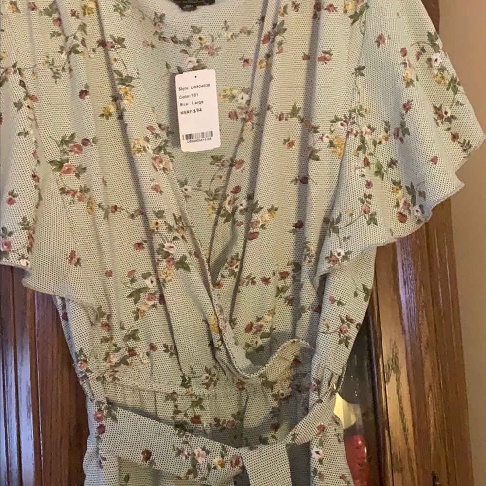 Gorgeous cocktail dress !